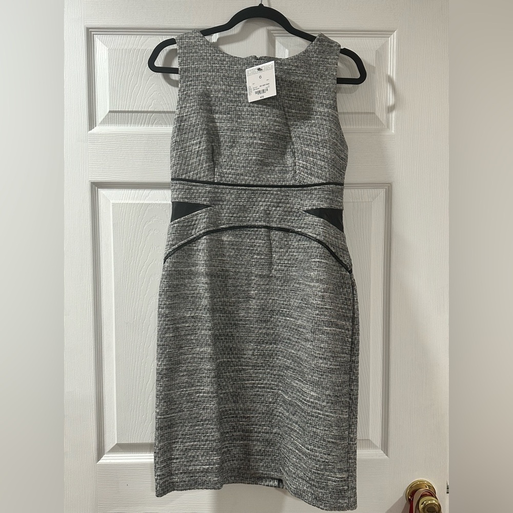 Liz Claiborne Gray Sleeveless Dress